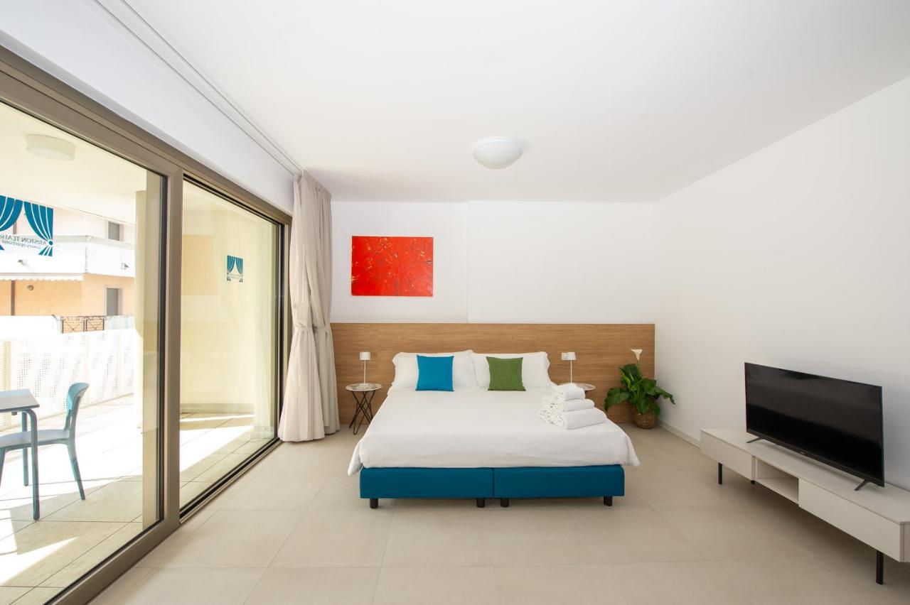 Ariston Teatro Luxury Aparthotel Grado Exterior photo
