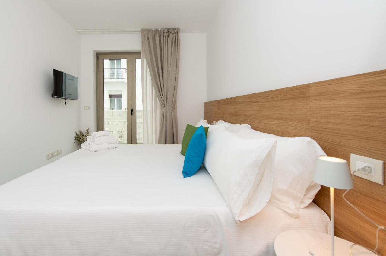 Ariston Teatro Luxury Aparthotel Grado Exterior photo