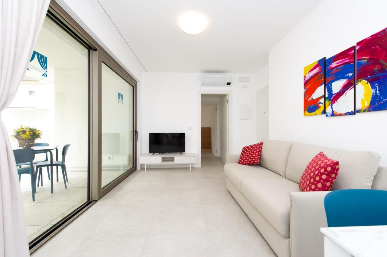 Ariston Teatro Luxury Aparthotel Grado Exterior photo