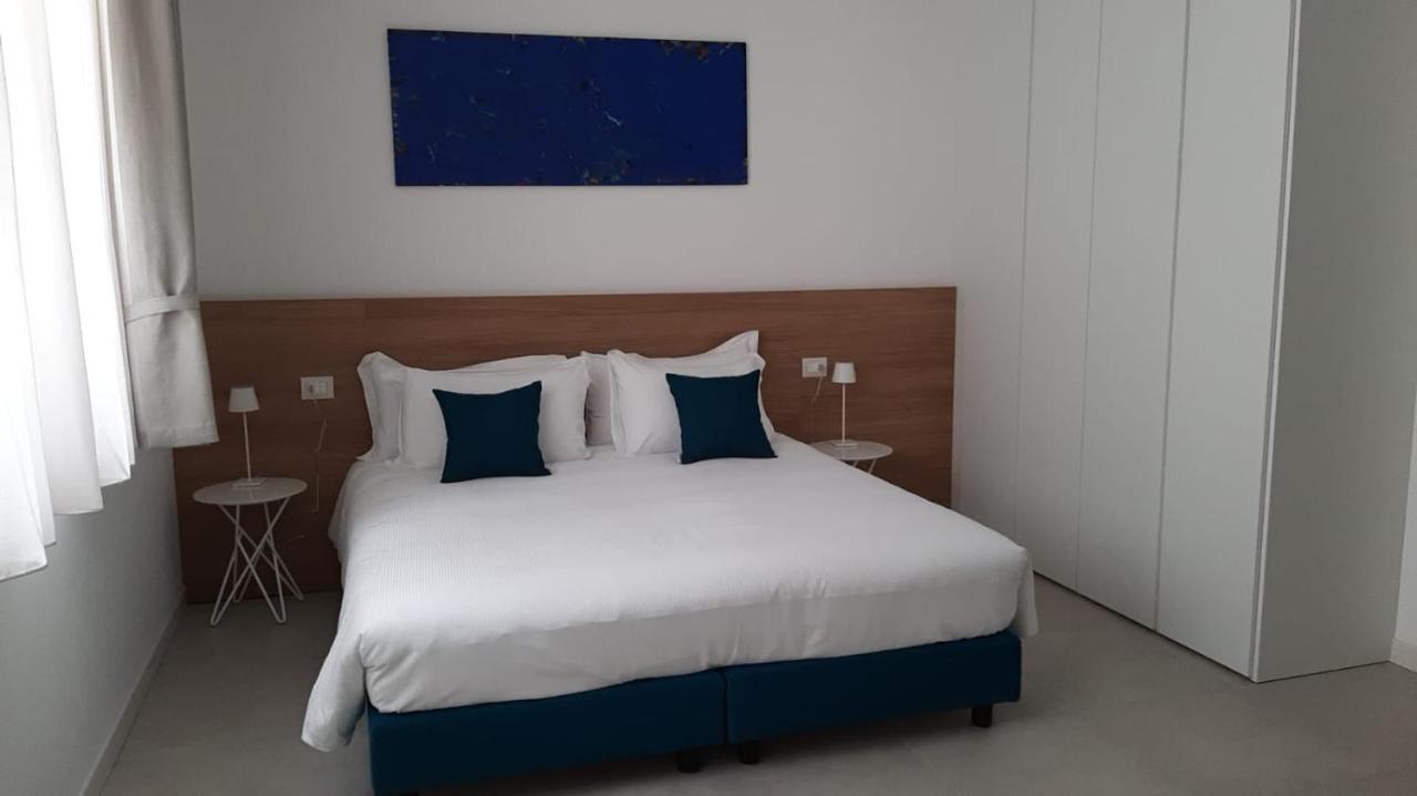 Ariston Teatro Luxury Aparthotel Grado Exterior photo